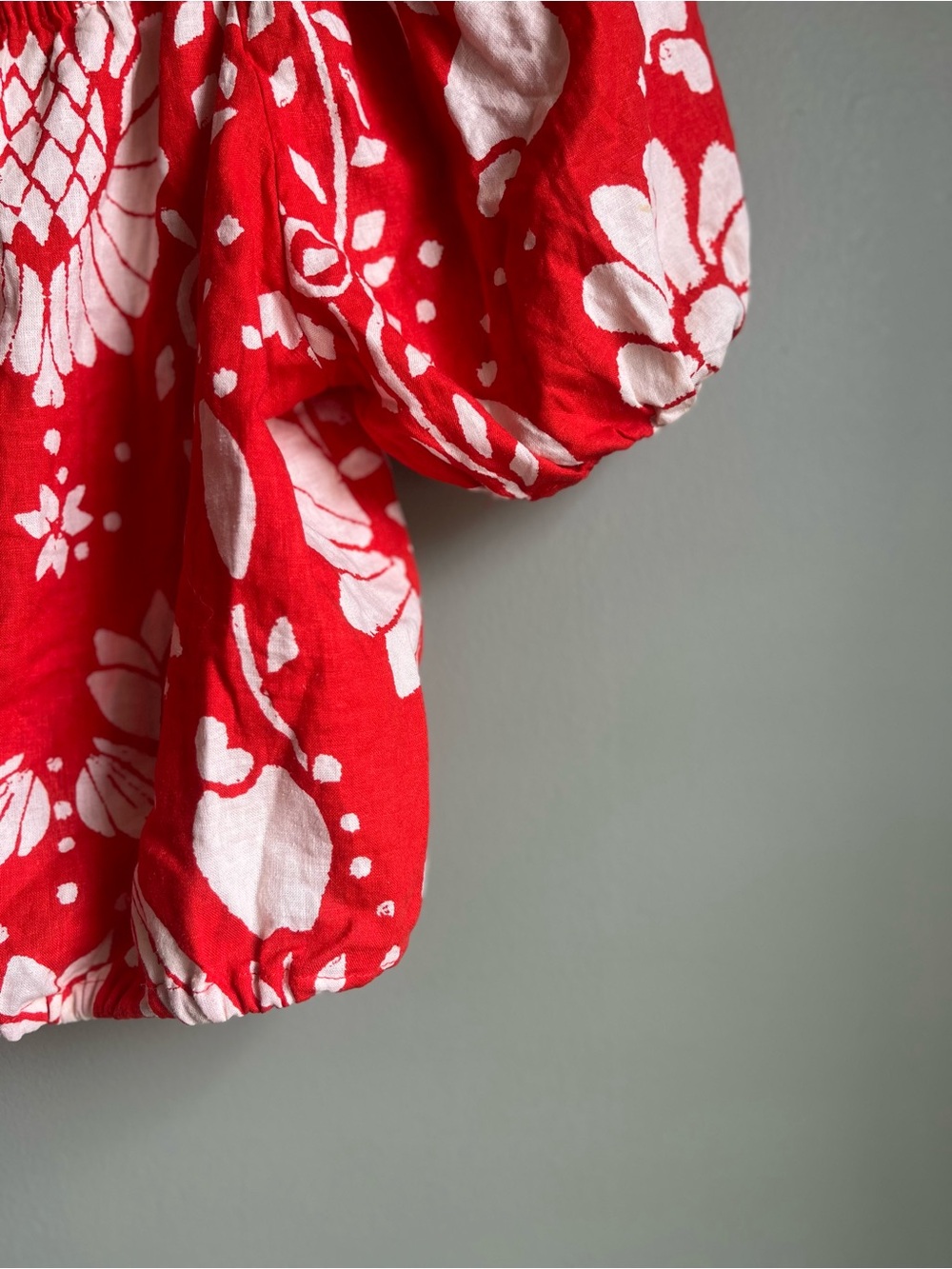 Haute Hippie Red Floral Puff-Sleeve Blouse - Picture 2 of 4